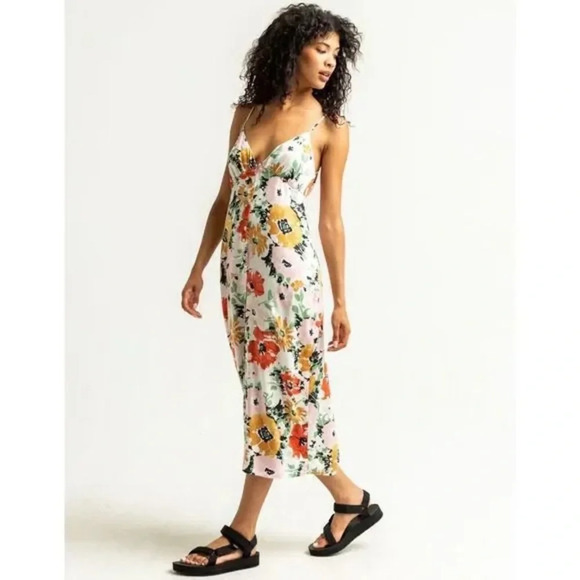 NWT Volcom Surfbird Dress Size Small - Picture 2 of 12